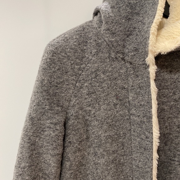 ZARA women's short coat - Picture 5 of 10